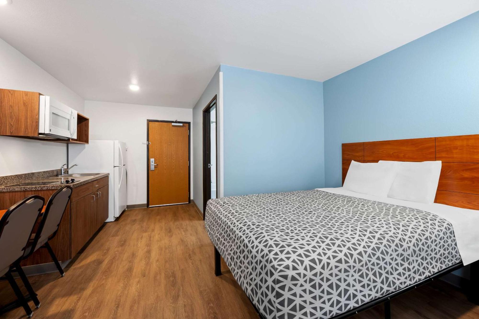 Woodspring Hobbs Hotel 2*