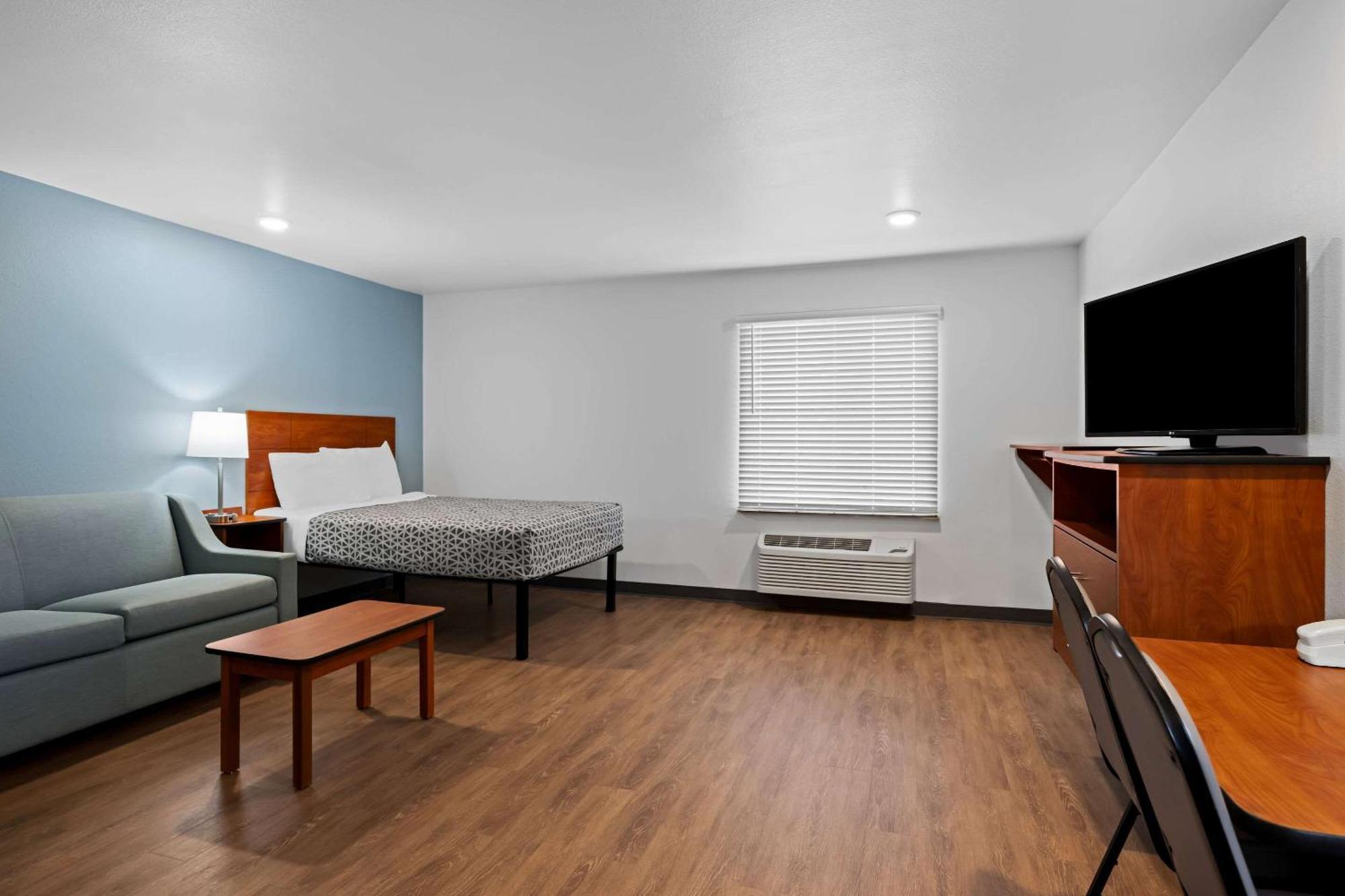 Woodspring Hobbs Hotel 2*