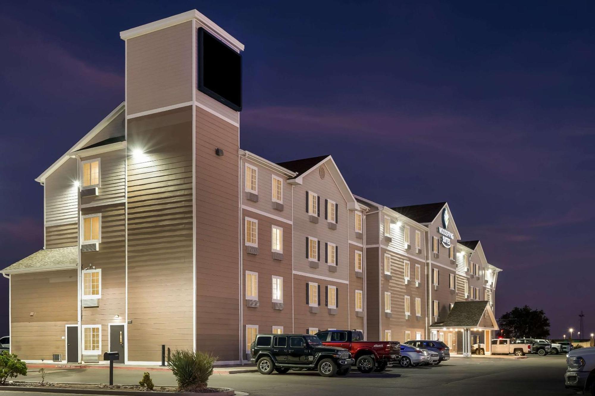Woodspring Hobbs Hotel