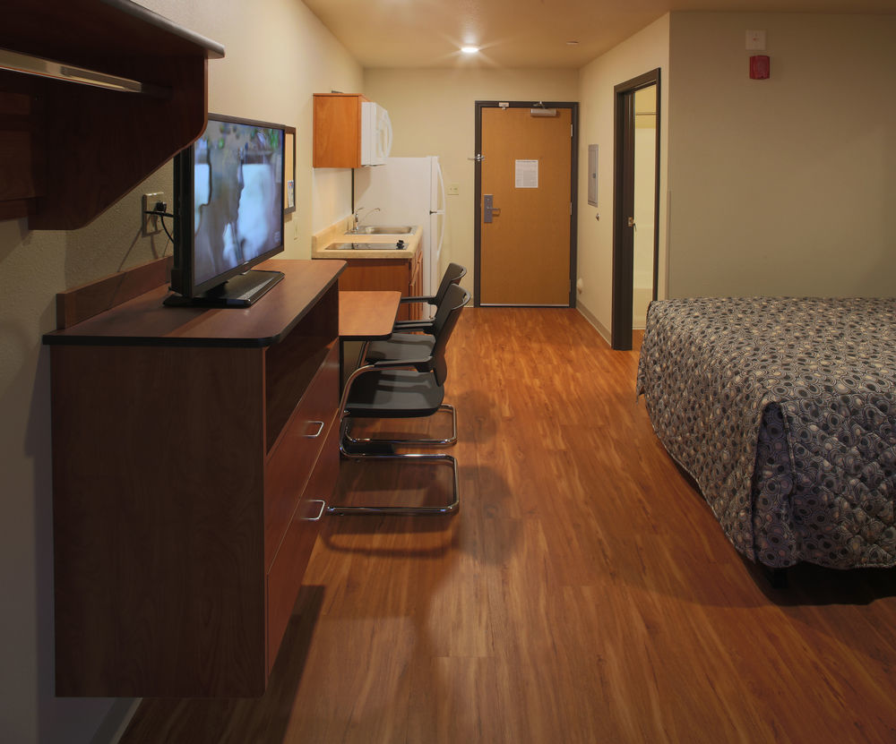 Woodspring Hobbs Hotel